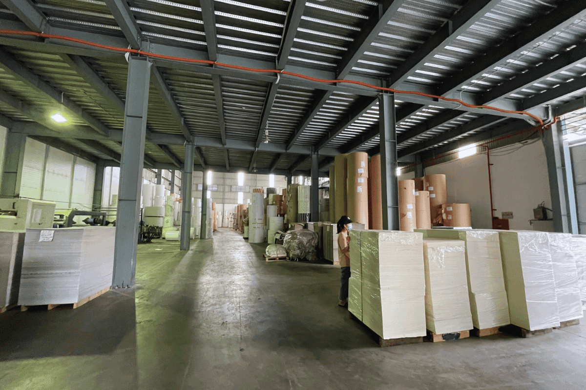 Giấy công nghiệp Hoàng Phát